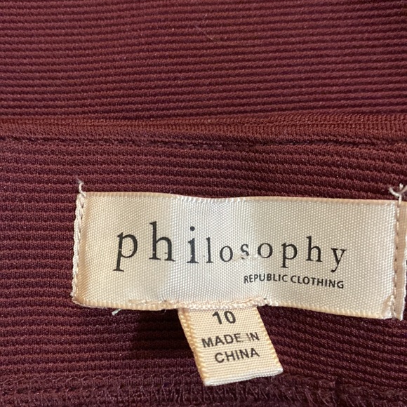 Burgundy pencil skirt - Picture 3 of 4